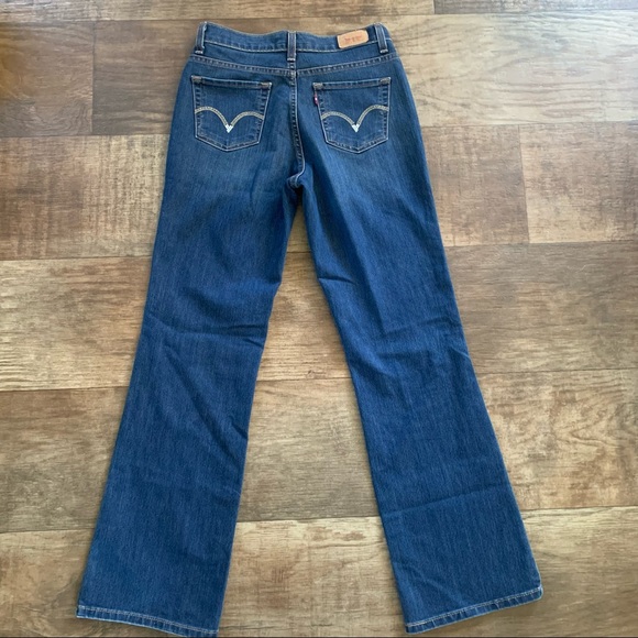 Levi's Denim - Like new Levi’s 512 slimming boot cut